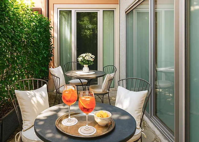 Meridiana Отель